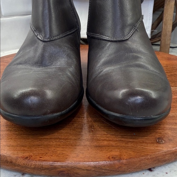 CLARKS® COLLECTION Soft Cushion Brown Leather Side Zip Ankle Boots main image 5